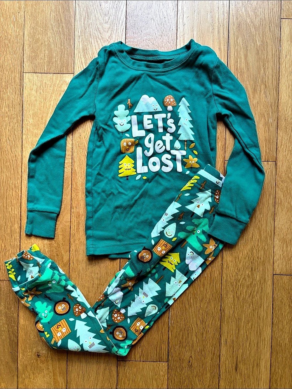 🌲Let's Get Lost Graphic Pajama Set